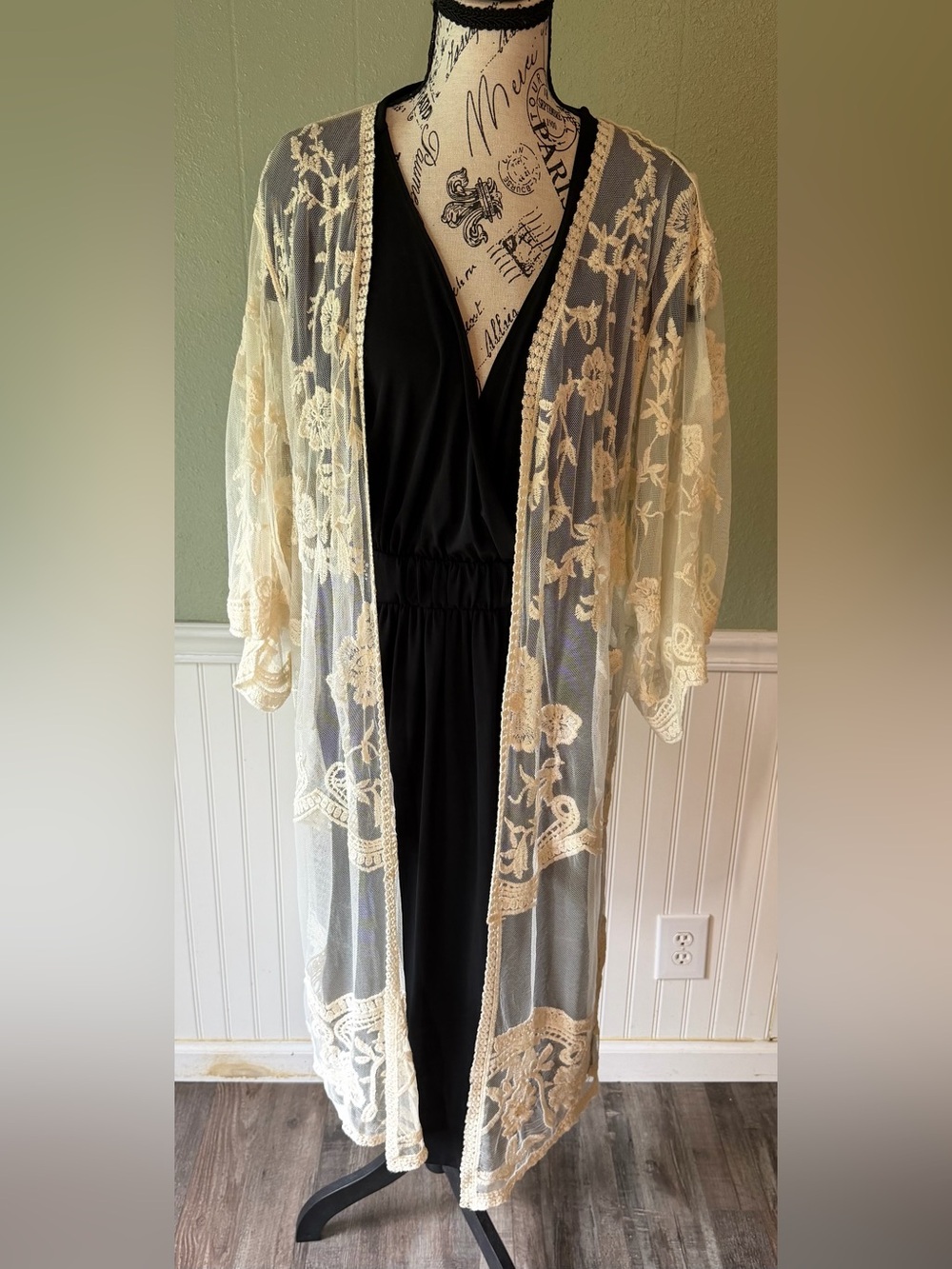Sheer Cream Lace Duster Kimono Embroidered BOHO Styling BOHO Festival